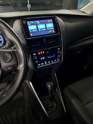 TOYOTA-YARIS-2023
