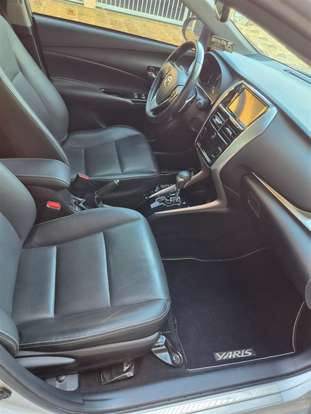 TOYOTA-YARIS-2020