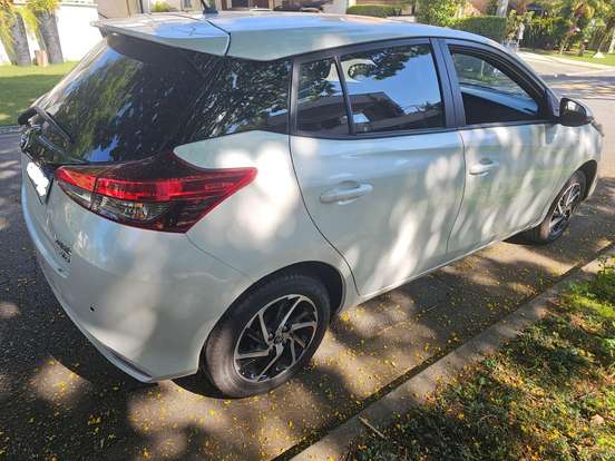 TOYOTA-YARIS-2024