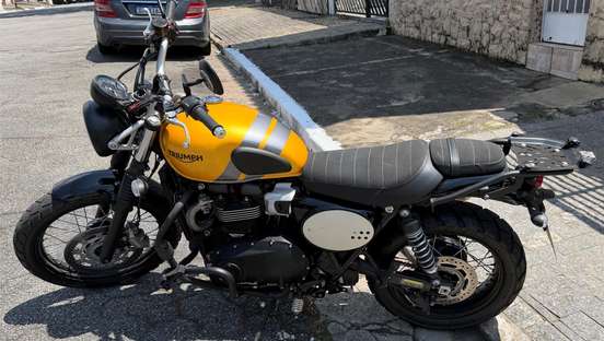 TRIUMPH-SCRAMBLER 900-2023