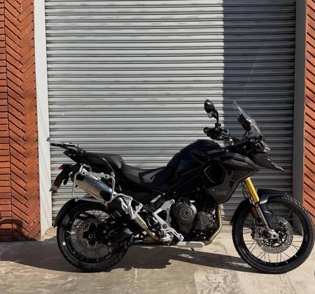 TRIUMPH TIGER 1200 BLACK EDITION 