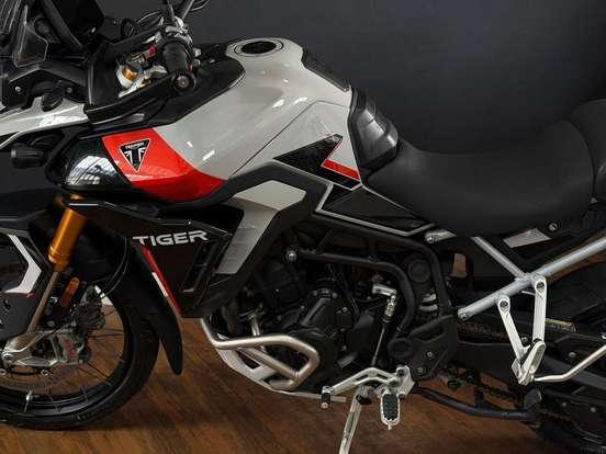 TRIUMPH-TIGER 900 RALLY PRO-2024