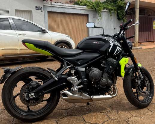 TRIUMPH-TRIDENT 660-2023