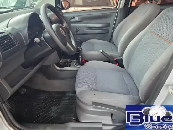 VOLKSWAGEN-FOX-1.0 MI 8V FLEX 4P MANUAL VOLKSWAGEN-FOX-2009