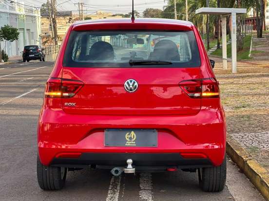 VOLKSWAGEN-FOX-2020