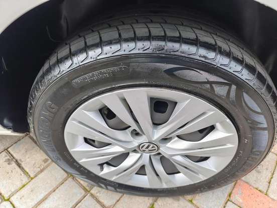 VOLKSWAGEN-GOL-2021