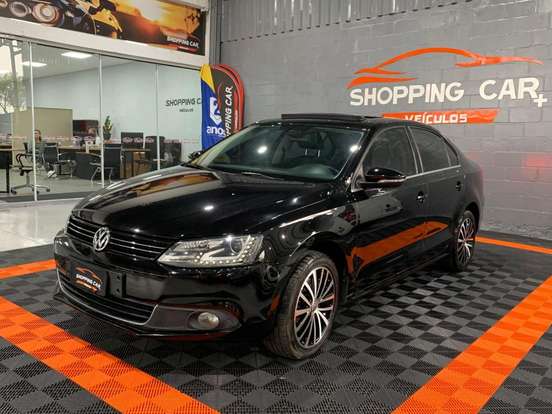VOLKSWAGEN-JETTA-2013