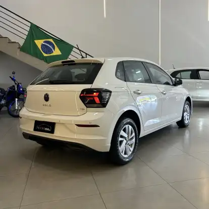 VOLKSWAGEN-POLO-2024