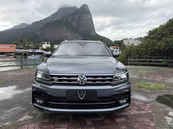 VOLKSWAGEN-TIGUAN-2019