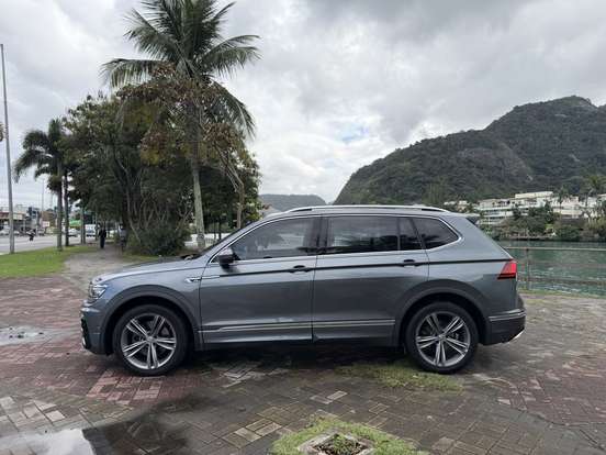 VOLKSWAGEN-TIGUAN-2019