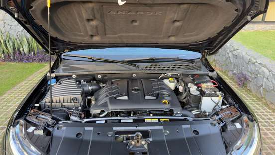 VOLKSWAGEN-AMAROK-2024