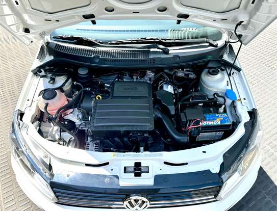 VOLKSWAGEN-GOL-1.6 16V MSI TOTALFLEX 4P AUTOMÁTICO VOLKSWAGEN-GOL-2019