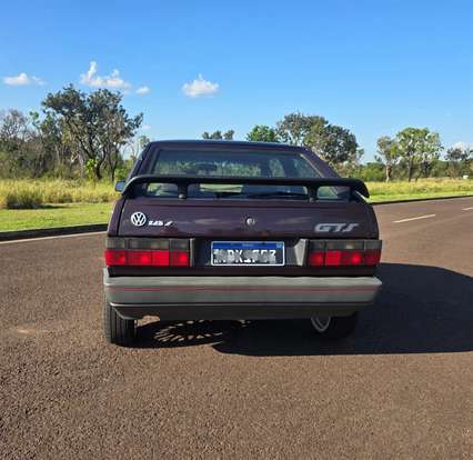 VOLKSWAGEN-GOL-1993