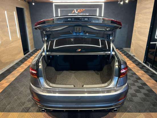 VOLKSWAGEN-JETTA-2020