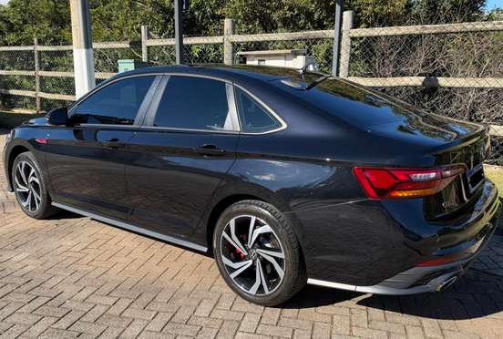 VOLKSWAGEN-JETTA-2024