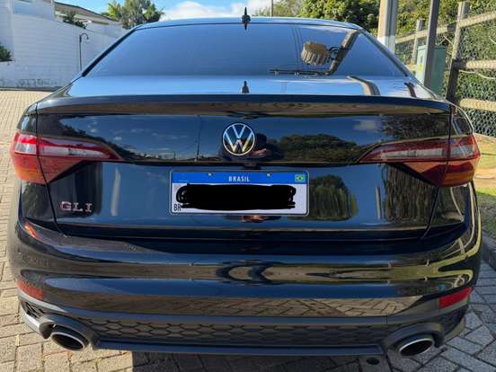 VOLKSWAGEN-JETTA-2024
