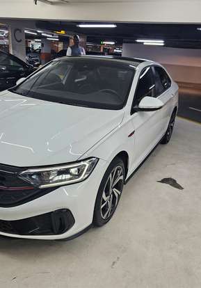 VOLKSWAGEN-JETTA-2023