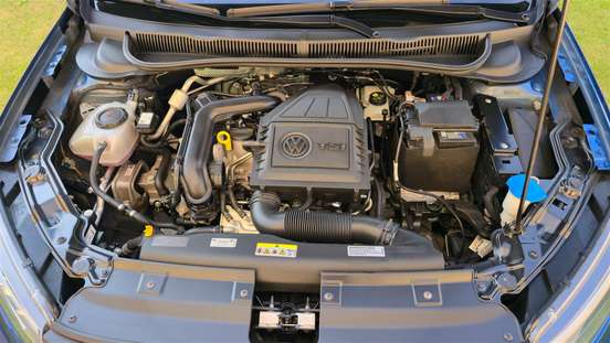 VOLKSWAGEN-NIVUS-1.0 200 TSI TOTAL FLEX HIGHLINE AUTOMÁTICO VOLKSWAGEN-NIVUS-2023