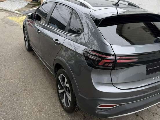 VOLKSWAGEN-NIVUS-1.0 200 TSI TOTAL FLEX HIGHLINE AUTOMÁTICO VOLKSWAGEN-NIVUS-2023