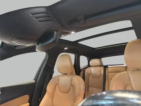 VOLVO-XC60-2019