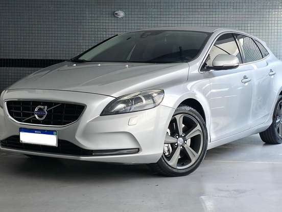 VOLVO-V40-2.0 T4 DYNAMIC TURBO GASOLINA 4P AUTOMÁTICO VOLVO-V40-2013
