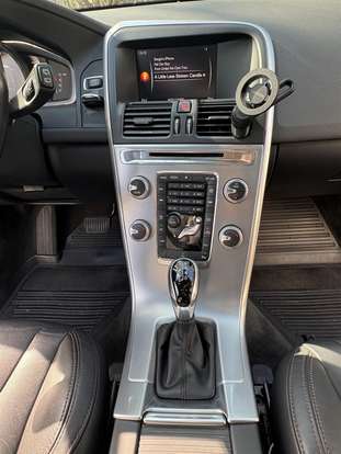 VOLVO-XC60-2.0 T5 MOMENTUM GASOLINA 4P AUTOMÁTICO VOLVO-XC60-2017