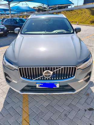 VOLVO-XC60-2022