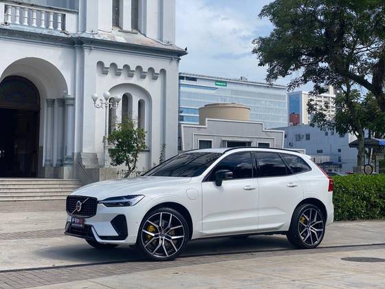 VOLVO XC60 2.0 T8 RECHARGE ULTIMATE DARK AWD GEARTRONIC