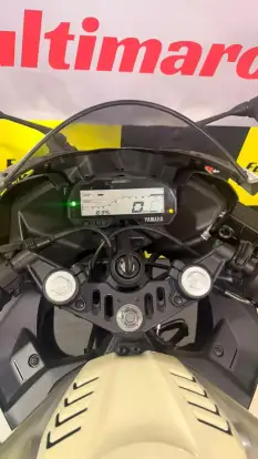 YAMAHA-YZF R15 YAMAHA-YZF R15-2025