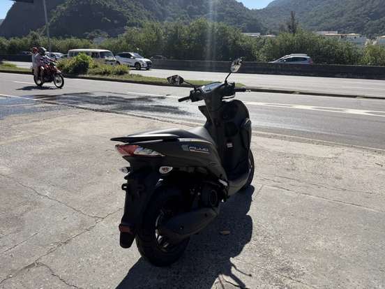 YAMAHA-FLUO 125 HYBRID CONNECTED ABS-2026