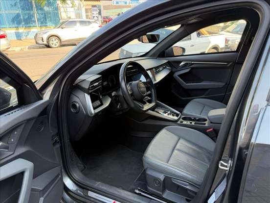 AUDI-A3-2021