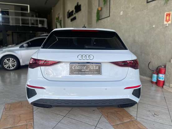 AUDI-A3-2023