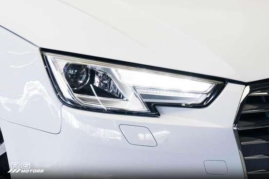 AUDI-A4-2017