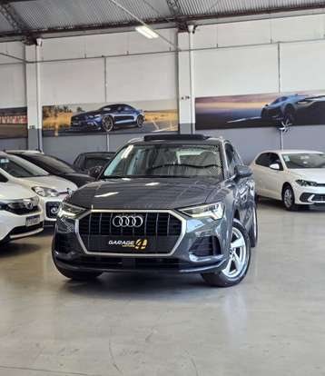 AUDI-Q3-2021