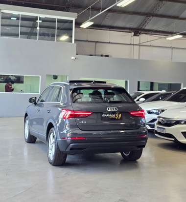 AUDI-Q3-2021