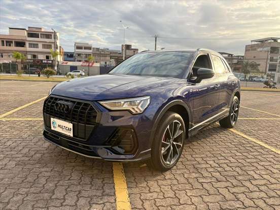 AUDI-Q3-2022