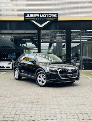 AUDI-Q3-2022