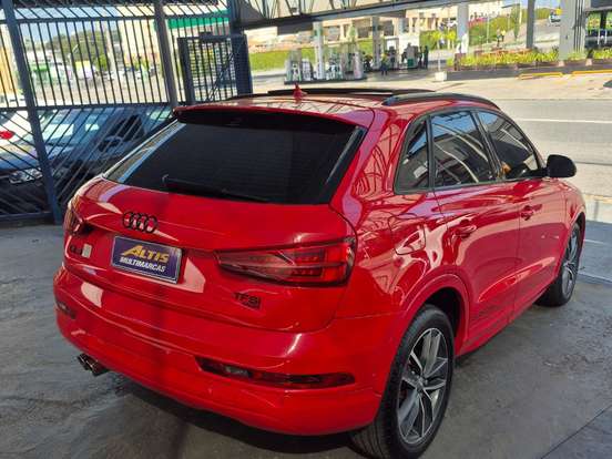 AUDI-Q3-2.0 TFSI AMBIENTE QUATTRO 4P GASOLINA S TRONIC AUDI-Q3-2016