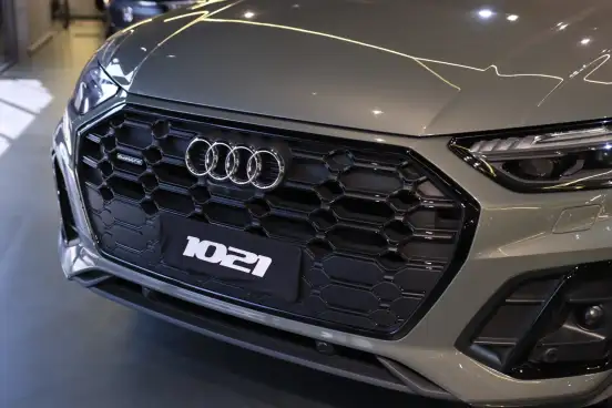 AUDI-Q5-2023