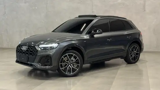 AUDI-Q5-2023