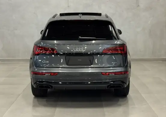 AUDI-Q5-2023