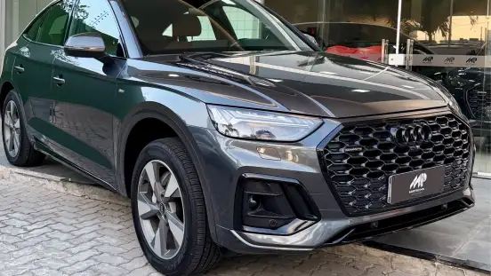AUDI-Q5-2021