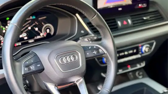AUDI-Q5-2021