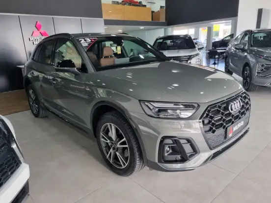AUDI-Q5-2022