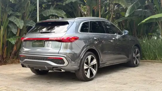 AUDI-Q5-2025