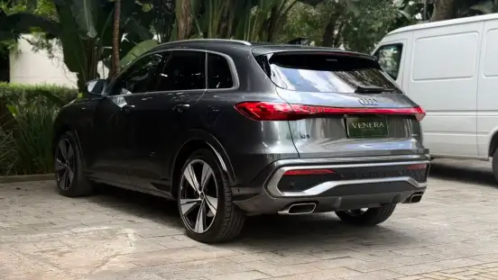 AUDI-Q5-2025