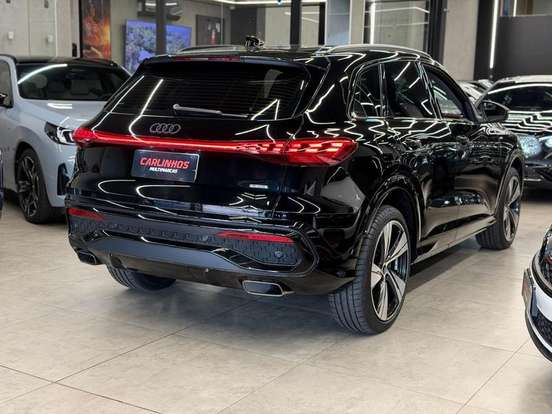 AUDI-Q5-2025