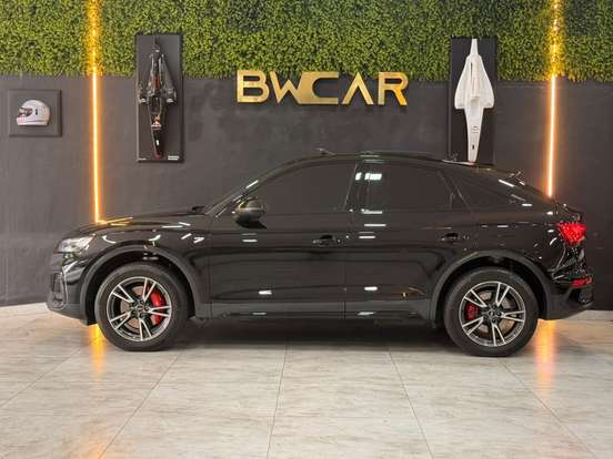 AUDI-Q5-2023