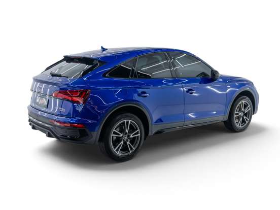 AUDI-Q5-2024