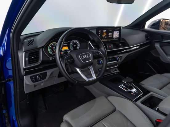 AUDI-Q5-2024
